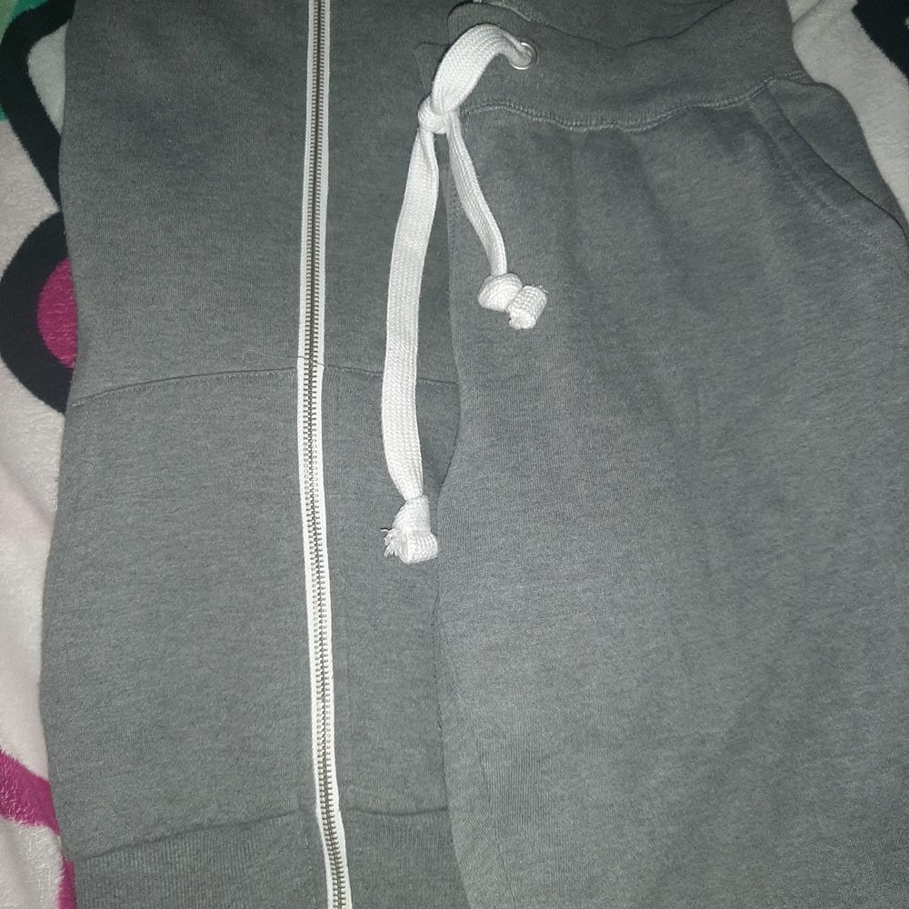 Classic Gray Zip Hoodie with Drawstring - Picture 2 of 12